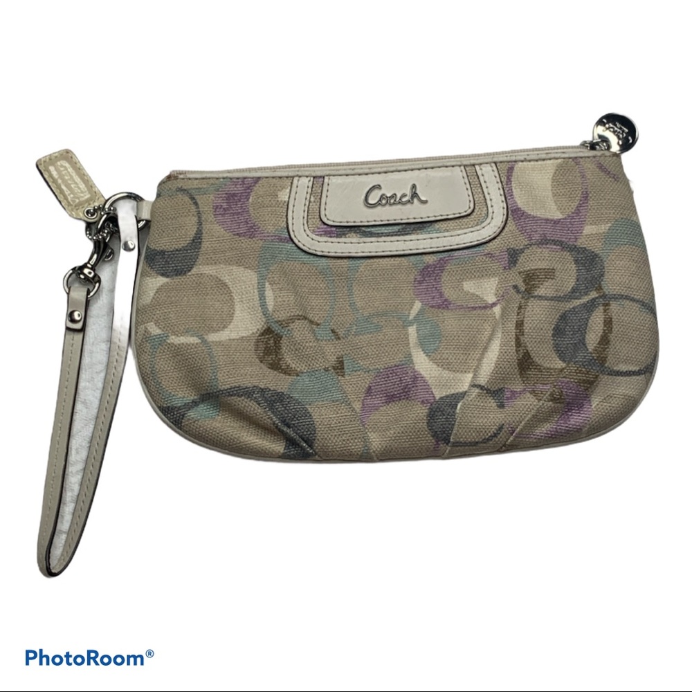 Coach wristlet/clutch purse
